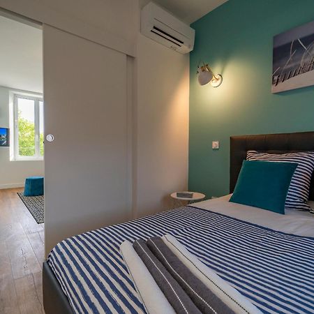 Apartamento L'Ile De La Breche Niort Habitación foto